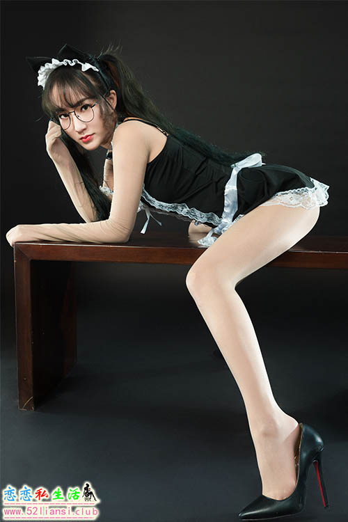 [Ligui丽柜] 2022.10.21《颜丝惩戒》汐汐【62P/67M】