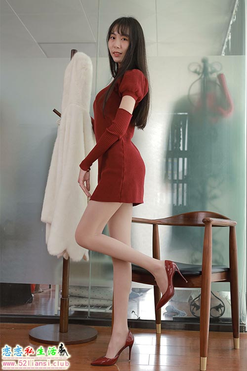 [IESS异思趣向] 丝享家 1054：团团《迷人的酒红色旗袍》【81P/88M】