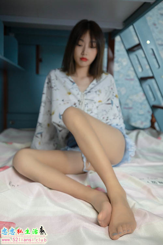 [MSLASS梦丝女神] NO.147 凌凌《超美脚丫》【60P/440M】