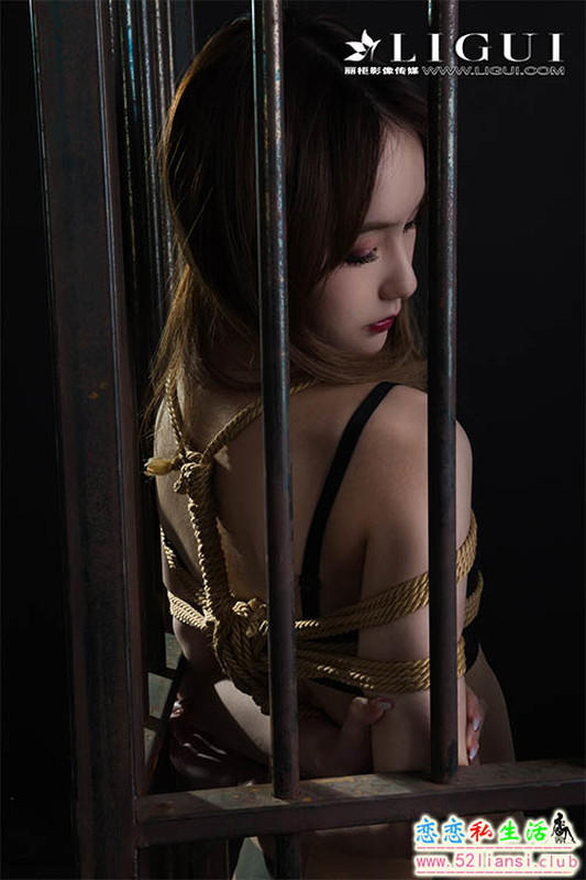 [Ligui丽柜] 2021.04.22《私人定制-笼中的花蕊》蕊蕊【66P/111M】