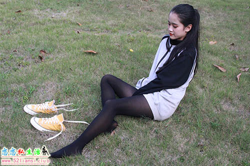 [最爱帆布鞋]017-学妹丝袜美腿写真（带视频）【124P+3V/1.27G】