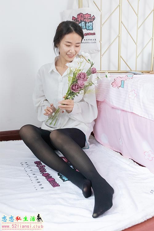 [物恋传媒] No.1455 菜菜-粉色小雨靴(带视频)【138P+1V/3.88G】