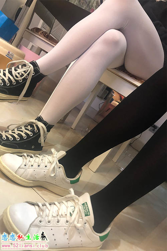 [最爱帆布鞋]062-学妹丝袜美腿写真【473P/1.33G】