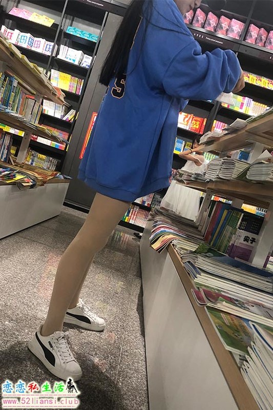 [最爱帆布鞋]047-学妹丝袜美腿写真【223P/850M】