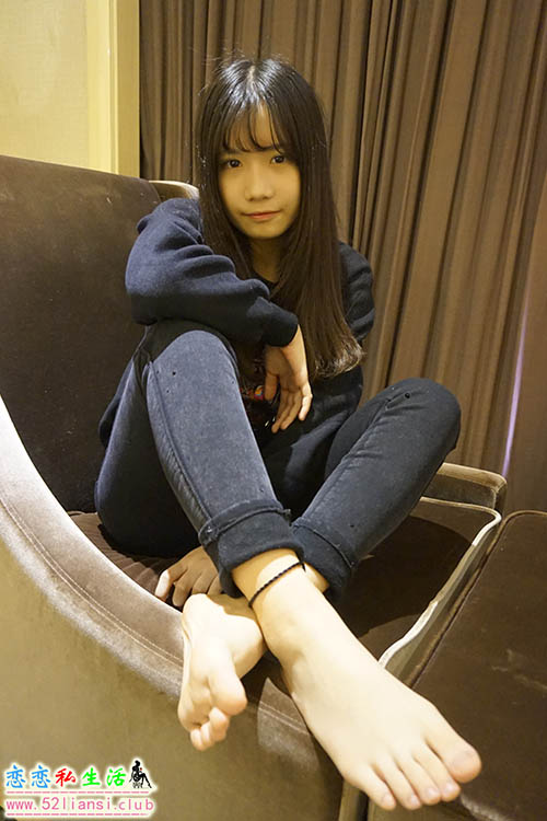 [Student_Model] 编号50-学妹 裸足 棉袜 萌妹子【70P/292M】