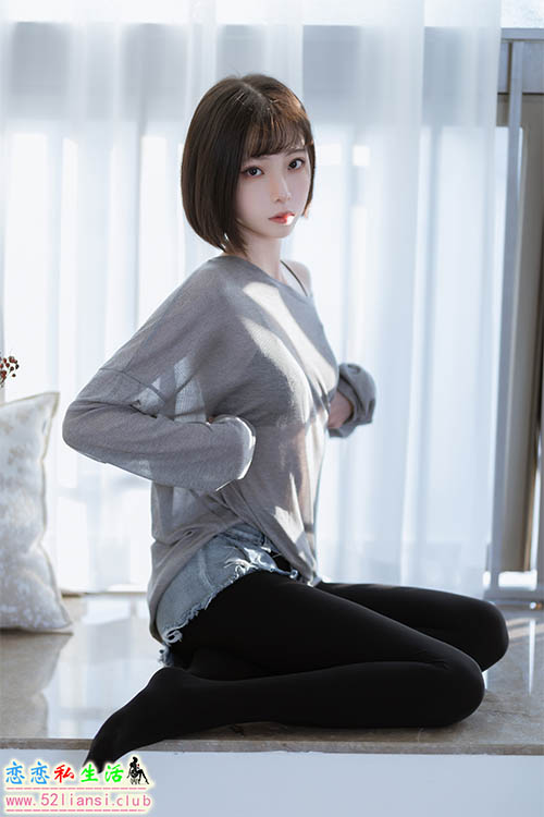 [美图精选]823-许岚LAN-半透毛衣【40P/95M】