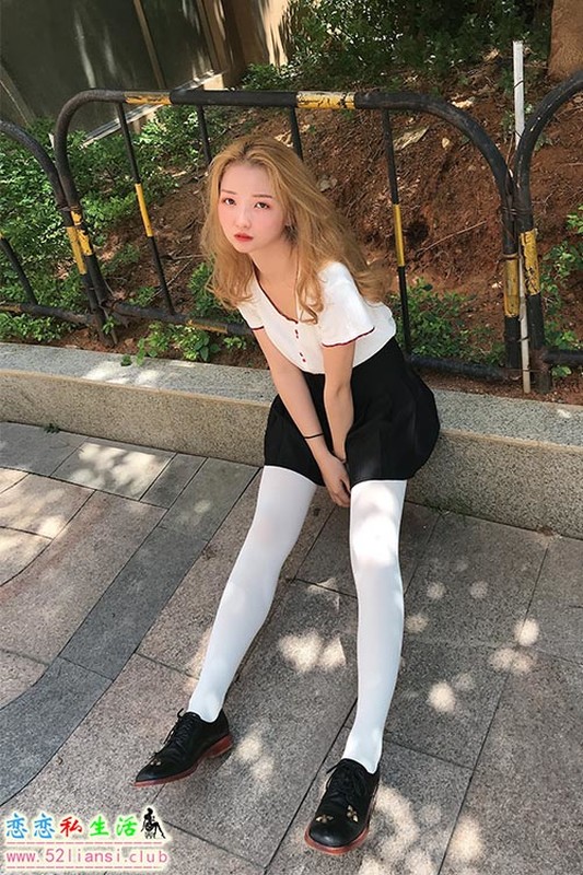 [最爱帆布鞋]014-学妹丝袜美腿写真【310P/413M】
