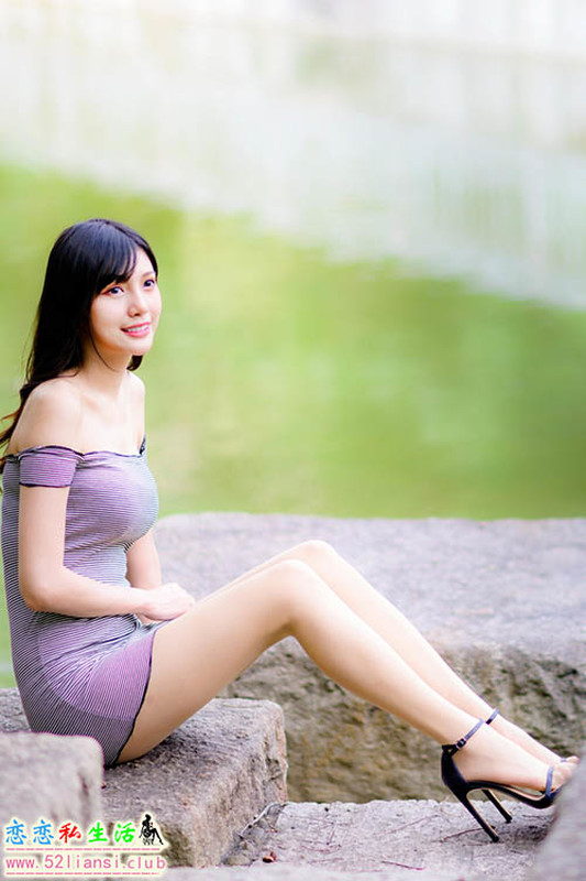 [街拍丝足]045-台湾腿模 Bao 高跟美腿美腿外拍【81P/105M】