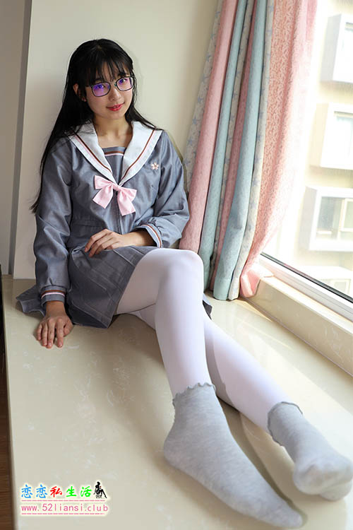 [物恋传媒] No.005 JK制服高中小姐姐，棉袜加丝袜【163P/663M】