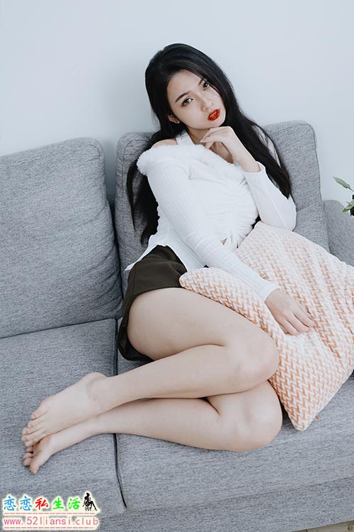 [街拍丝足]281-长腿美模 米浆 - 棚拍【92P/278M】
