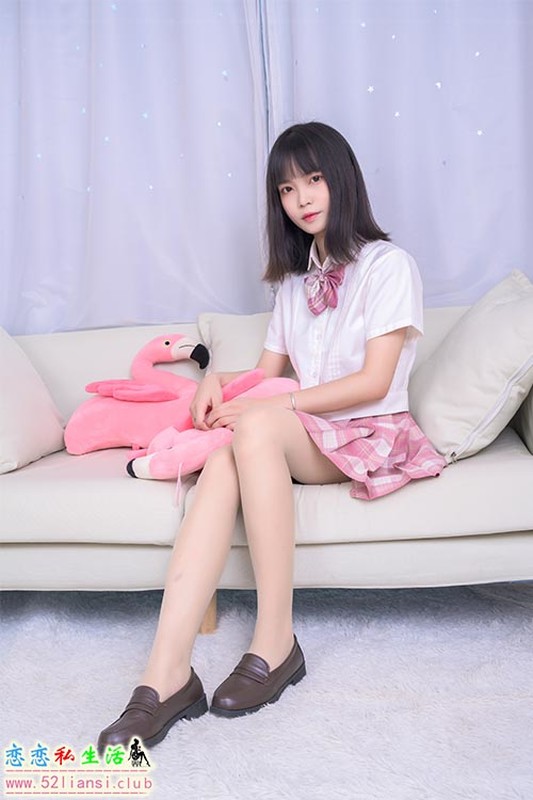[SSA丝社]超清写真 No.700 模特丹丹的肉丝袜美脚（上）【106P/2.76G】
