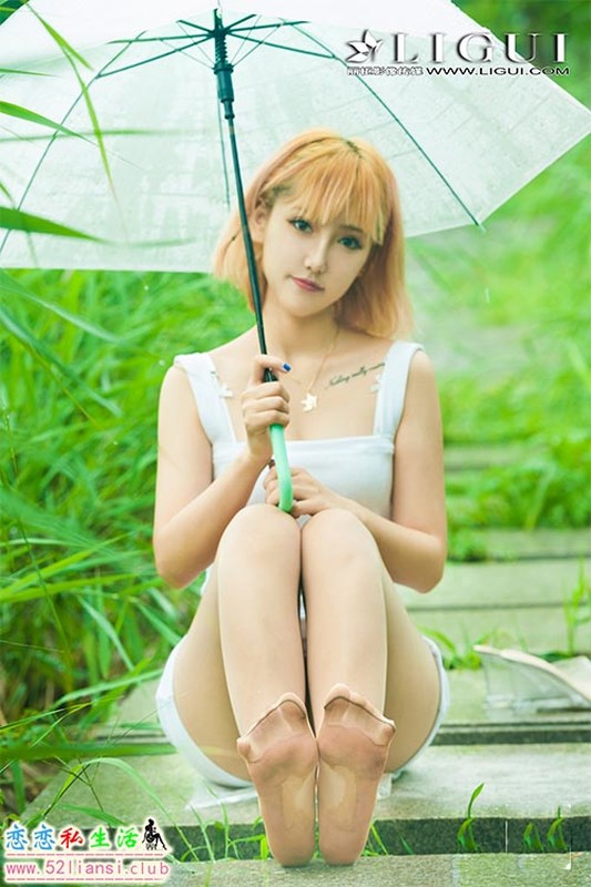 [Ligui丽柜] 2021.07.12《雨中漫步》小爽【51P/65M】