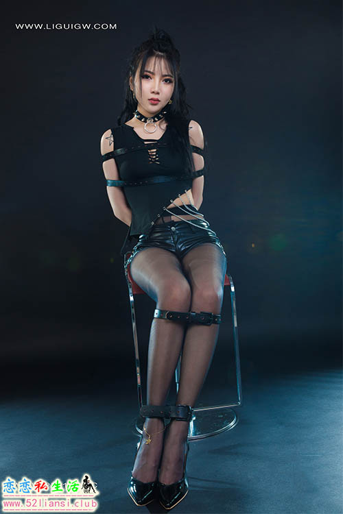 [Ligui丽柜] 2023.08.18《撕袜四马》小七【70P/56M】