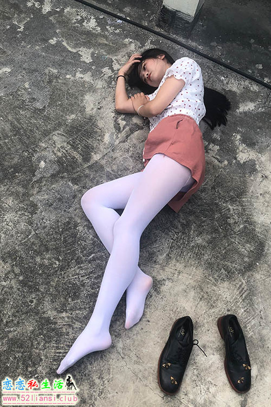 [最爱帆布鞋]049-学妹丝袜美腿写真【271P/1.18G】