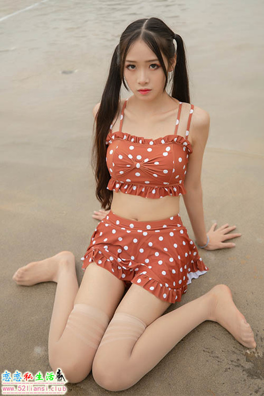 [MSLASS梦丝女神] NO.122 诗琪 泳池派对【71P/435M】