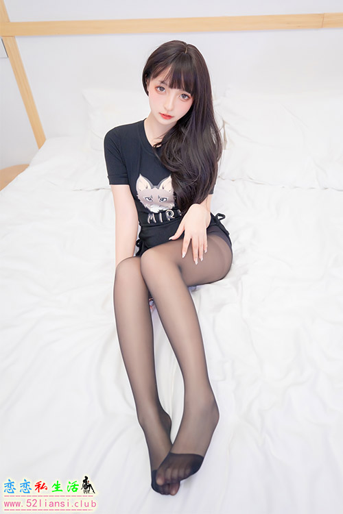 [神楽板真冬] VOL.095《21年11月微博订阅》【68P/280M】