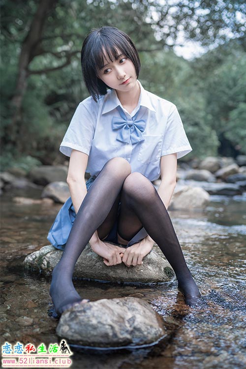 [木绵绵OwO] 22- 水色溪边制服【52P/177M】