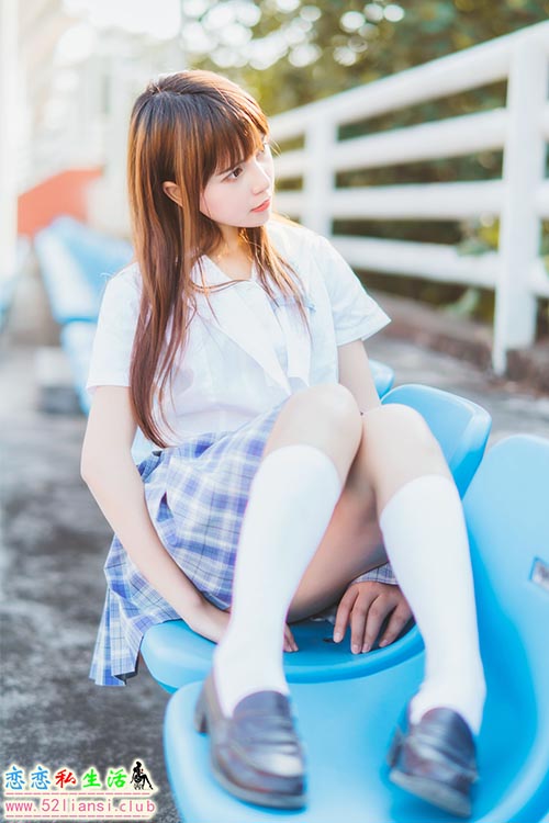[美图精选]1040-秋山AkI-秋の恋【98P/175M】