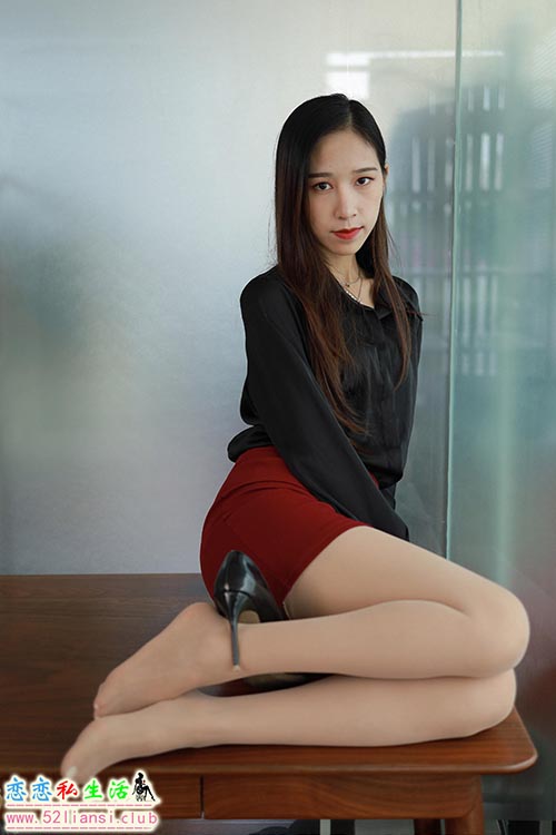 [IESS异思趣向] 丝享家 1287：美子《玉足佳人》【91P/98M】