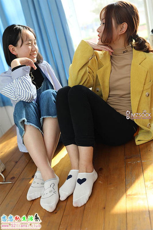 [MZSOCK]爱美足 2019年第03期 肖弧与佳妹【132P/451M】