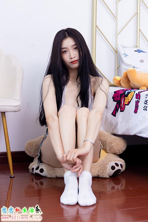 [物恋传媒] No.1608 绒绒-情情爱爱(带视频)【181P+1V/4.33G】