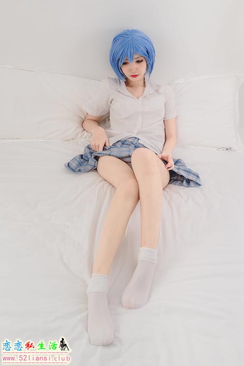 [南桃Momoko] 19-绫波丽制服【22P/18M】