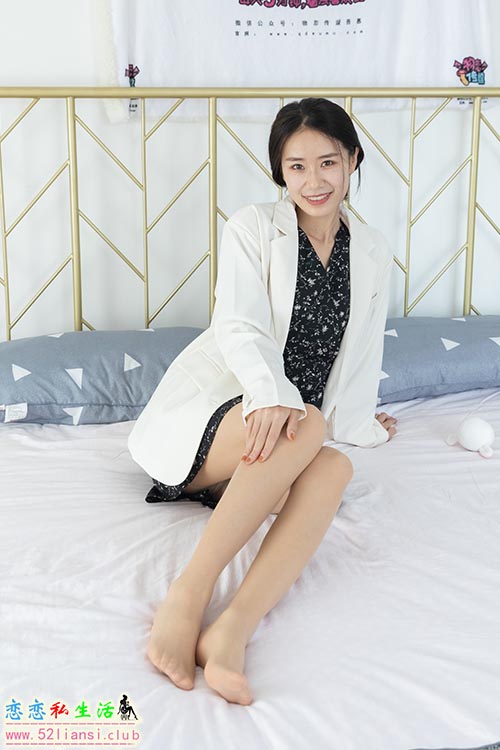 [物恋传媒] No.1038 菜菜-时光的笑容(带视频)【130P+1V/6.25G】