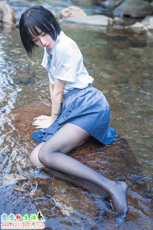 [木绵绵OwO] 22- 水色溪边制服【52P/177M】