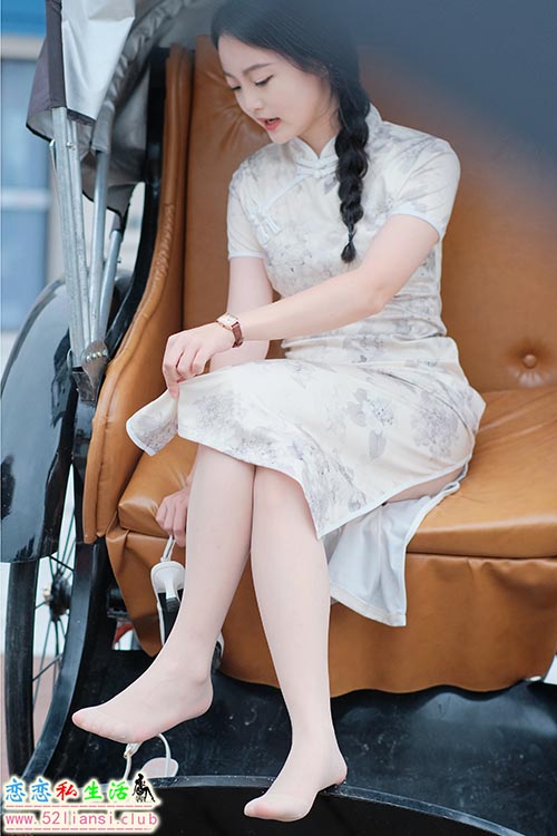 [初夏女神]058期 双双~【旗袍少女】带你闯入1955(带视频)【203P+1V/6.58G】