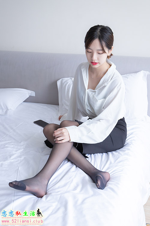 [袜啵啵] 017期 小甜豆-OL制服、高跟鞋、黑丝(带视频)【131P+1V/3.73G】