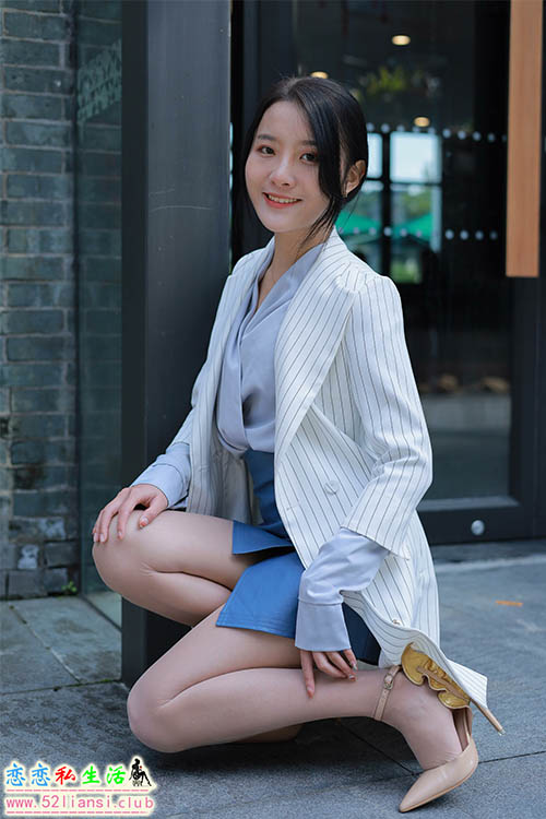 [IESS异思趣向] 丝享家 1061：婉萍《蓝衣女神》【84P/101M】