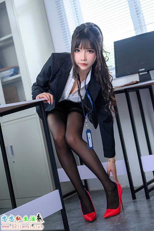 [美图精选]664-抱走莫子aa-OL太太【57P+1V/459M】