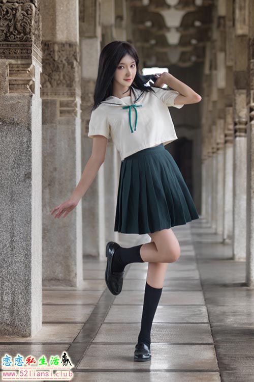 [南桃Momoko] 21-绿色JK制服【14P/28M】