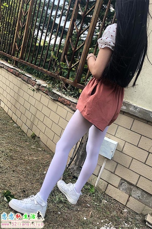 [最爱帆布鞋]052-学妹丝袜美腿写真（带视频）【101P+3V/718M】