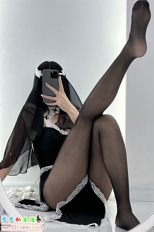[美图精选]797-鱼神-修女服【26P+2V/131M】