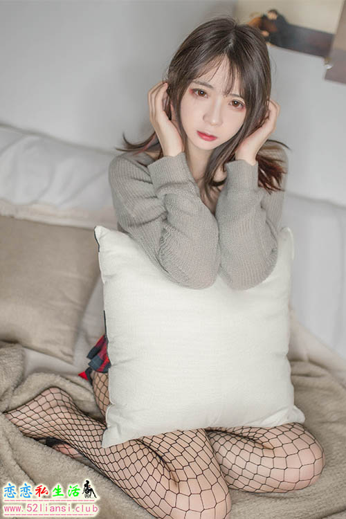 [疯猫ss]NO.005 半胸毛衣【25P/134M】