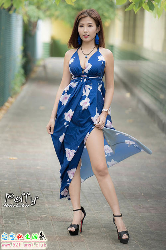 [街拍丝足]052-台湾腿模 Polly 高衩长裙 高跟美腿外拍【60P/72M】