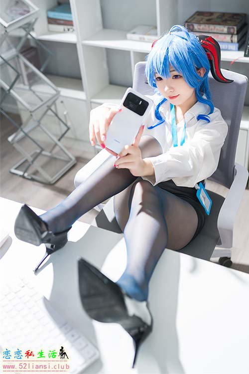 [美图精选]760-花铃-甘雨秘书ol【93P/117M】