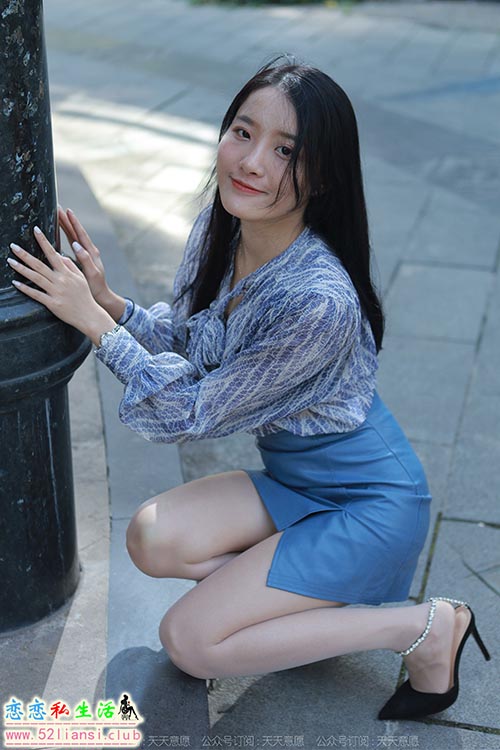 [IESS异思趣向] 丝享家 995：婉萍《油亮蓝色短裙》【95P/119M】