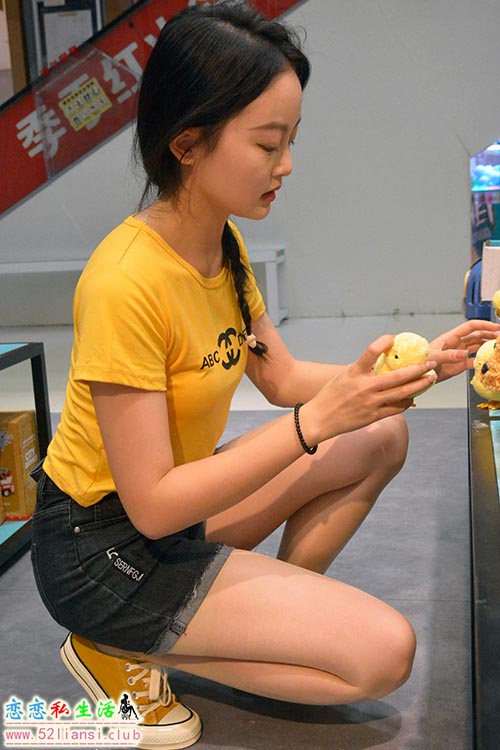 [初夏女神]068期 双双~【元气少女】搭配一双黄色帆布鞋成了小小多巴胺(带视频)【160P+1V/4.54G】