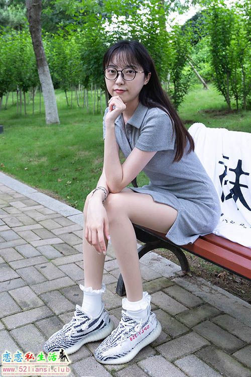 [袜啵啵] 019期 稚予-椰子、白棉袜、肉丝-常规版(带视频)【147P+1V/3.48G】