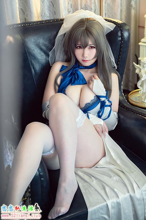 [美图精选]454-微肉感萌妹是本末末-路易九世礼服【21P/29M】