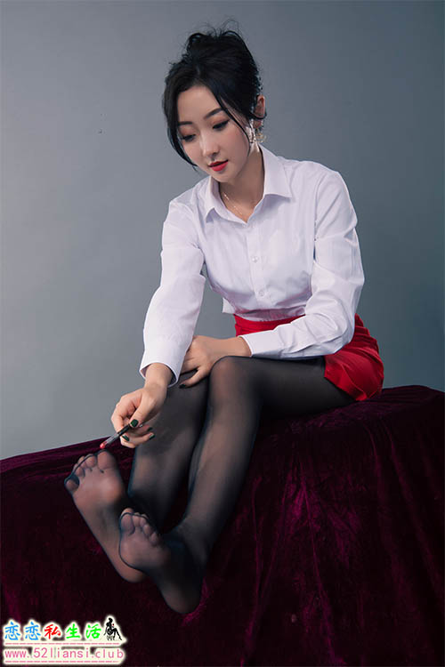 [Ligui丽柜] 2022.04.27《那一抹红色》愉心【58P/420M】