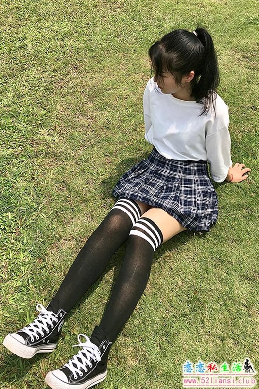 [最爱帆布鞋]027-学妹丝袜美腿写真（带视频）【109P+3V/336M】