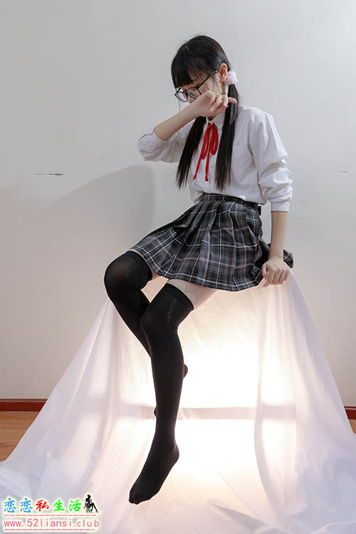 [喵写真] PR15 008(带视频)【91P+1V/587M】