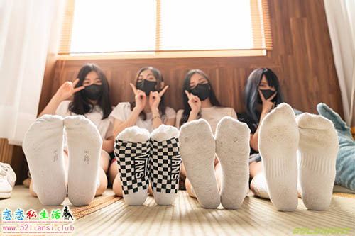 [台湾solexight足控] 22-Ava+BiBi+Salome+Sherry棉袜裸足(带视频)【182P+1V/1.77G】