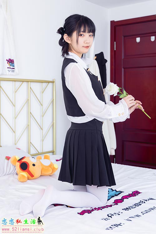 [物恋传媒] No.1555 暗月-蓝莓之恋(带视频)【154P+1V/3.02G】