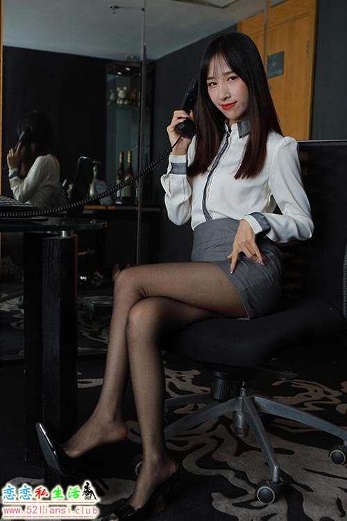 [IESS异思趣向] 丝享家 1386：美子《销售部美女》【87P/77M】