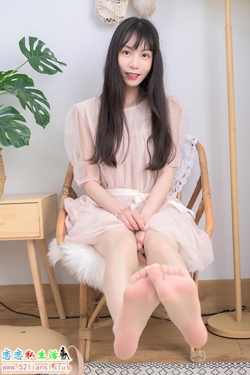 [SSA丝社]超清写真 No.765 模特团团的肉色油亮开裆丝袜(下)【124P/2.64G】