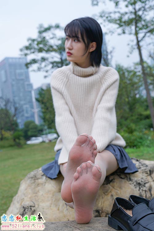 [MussGirl慕丝女郎] NO.172 公园百褶裙肉丝【58P/96M】